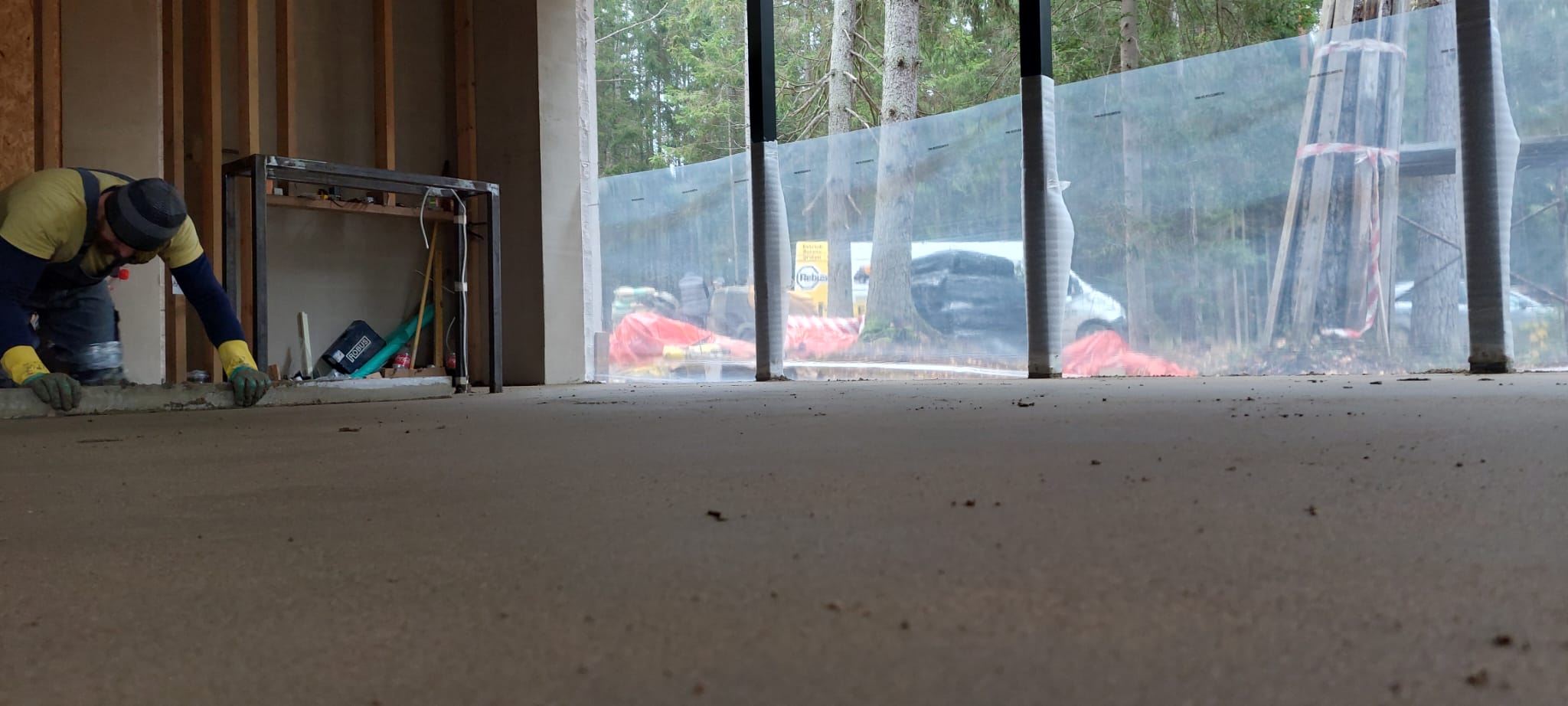 Betona grīdu izbūve